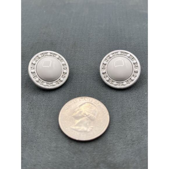 Liz Claiborne Marked Earrings Pierced White Matte Stones - Picture 2 of 4